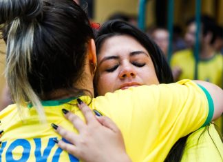 ‘Deprê’, tristeza ou luto? O que sentimos e como lidar com a eliminação do Brasil na Copa