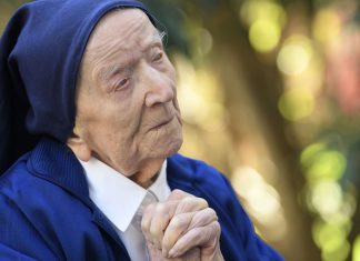 Irmã André, ‘a pessoa mais velha do mundo’, morre aos 118 anos
