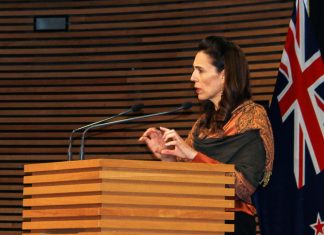 Jacinda Ardern, primeira-ministra da Nova Zelândia, anuncia que vai renunciar ao cargo
