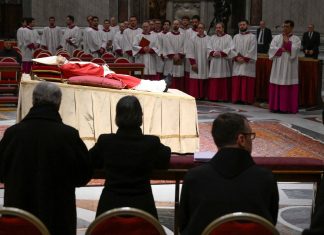 Funeral de Bento XVI acontece nesta quinta