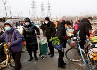 População da China cai pela primeira vez desde 1961