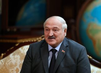 Lukashenko diz que Ucrânia tentou firmar acordo de não agressão com Belarus
