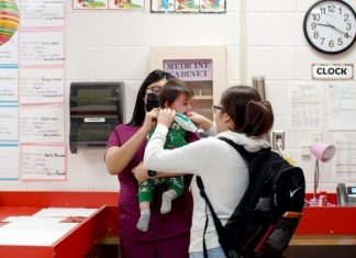 A escola no Texas onde todas as estudantes são mães adolescentes