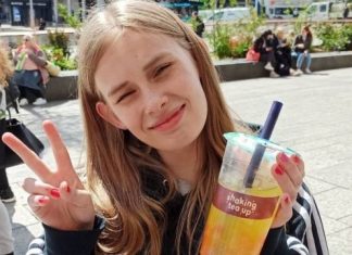 O polêmico caso da adolescente britânica vítima de abuso acusada de terrorismo