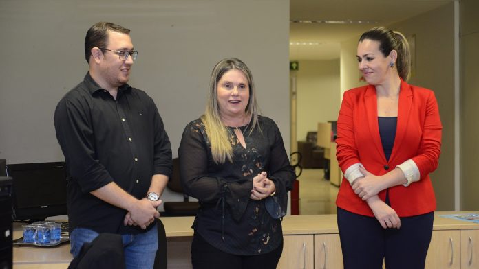 d4d4f123340f1662e3c9c84c4dd01d90