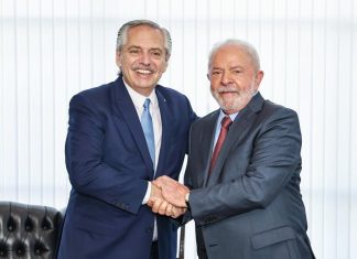 Lula se reúne com Mauro Vieira e tenta fechar agenda de encontros bilaterais na Argentina; Fernández e Maduro estão na lista