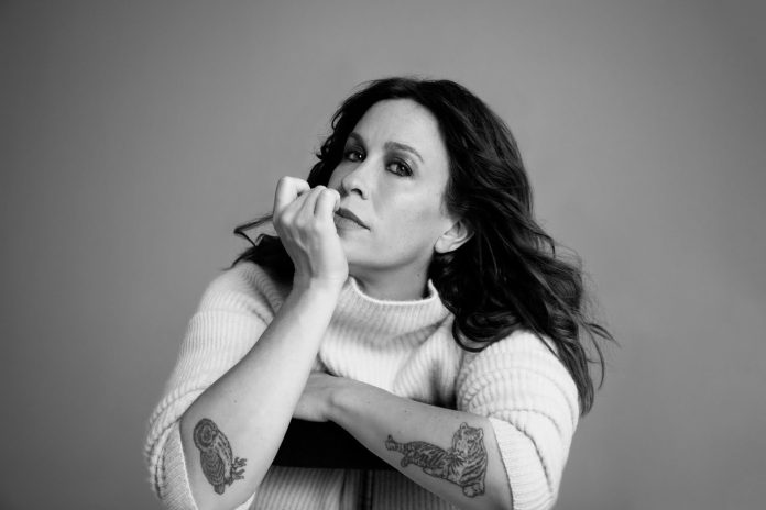 alanis-abre1