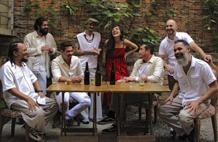 samba-da-chinela-voadora-2-por-lu-pillbbossian