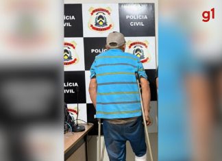 De muletas, homem descumpre medida protetiva e é preso ao ameaçar mulher