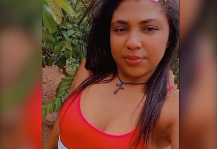modelo-foto-fundo-borrado-35-