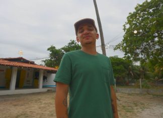 ‘Casa Caranguejo do João Gomes’: com estrada de terra e cavalo no quintal, cantor cria ‘refúgio’ inspirado na casa da avó; VÍDEO