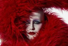Drag Ivana Wonder insere modinha de Carlos Gomes no trilho essencialmente autoral do álbum de estreia ‘Primeiro ato’